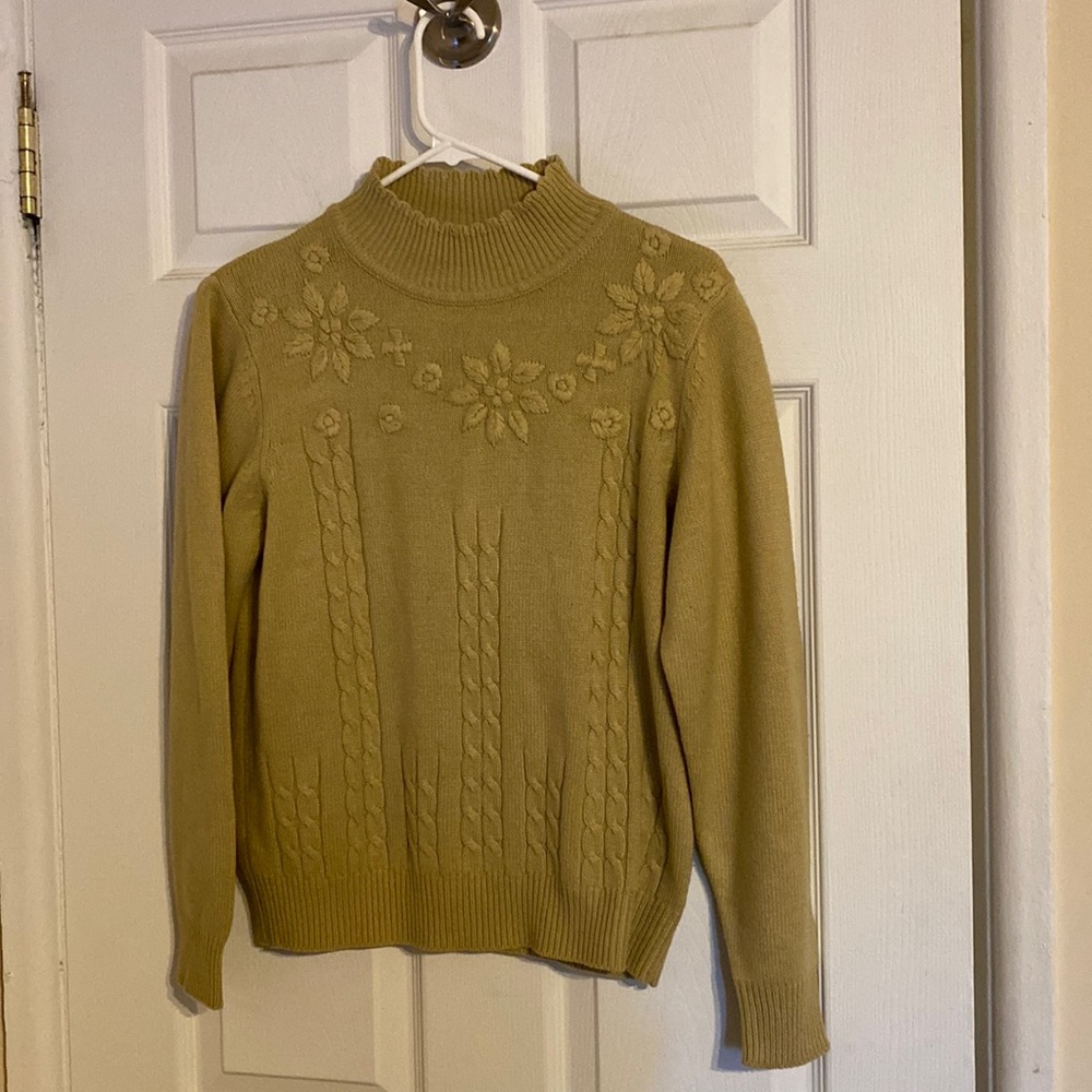 Vintage Salon Studio Sweater